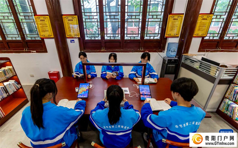 春日品书香(图3) 春日品书香(图3)