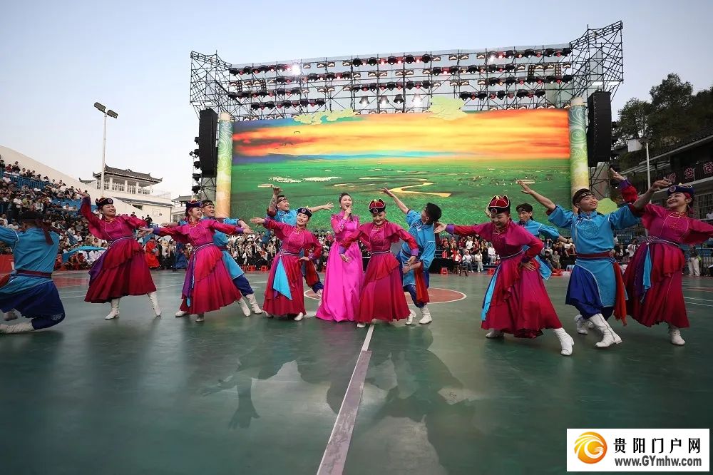 黔东南州代表队卫冕成功 奖品依然“村味儿”十足(图9) 黔东南州代表队卫冕成功 奖品依然“村味儿”十足(图9)