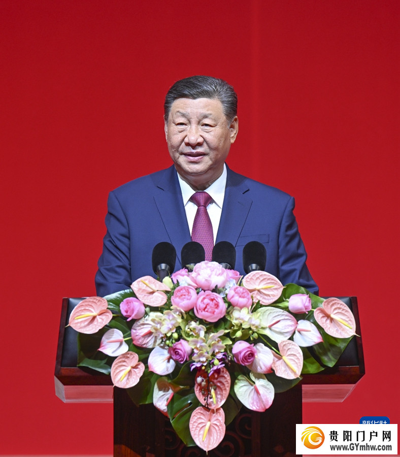 习近平同俄罗斯总统普京共同出席“中俄文化年”开幕式暨庆祝中俄建交75周年专场音乐会并致辞(图2) 习近平同俄罗斯总统普京共同出席“中俄文化年”开幕式暨庆祝中俄建交75周年专场音乐会并致辞(图2)