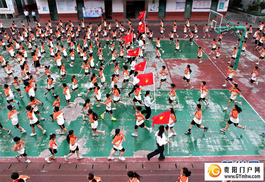 贵州黔东南：多彩活动迎“六一”(图3)