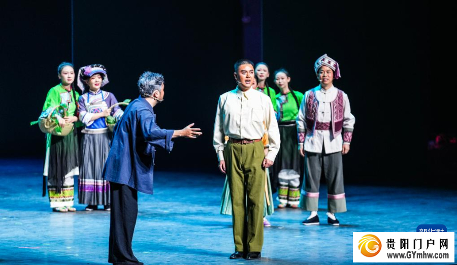 民族歌舞剧《山河同心》在贵阳上演(图4) 民族歌舞剧《山河同心》在贵阳上演(图4)